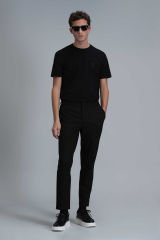 Modern Graphic T- Shirt Black